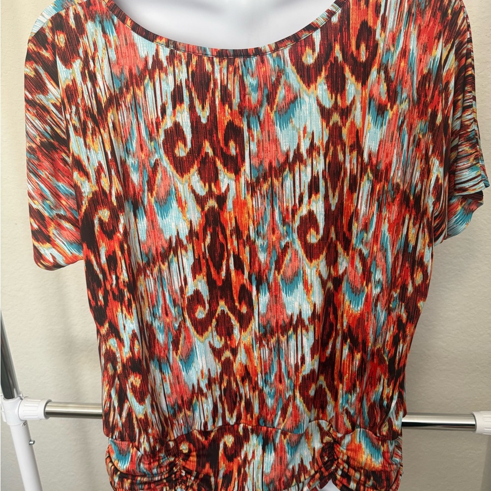 Plus Size Colorful Patterned Women's Top - Picture 4 of 7